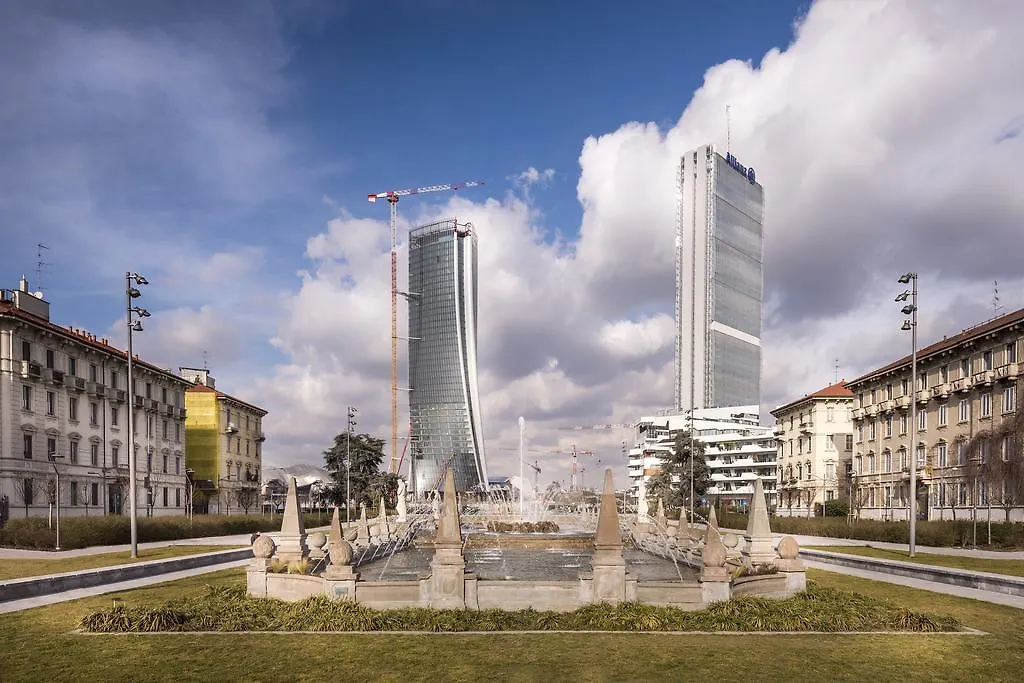 City Life - Rentclass Poliuto Milano